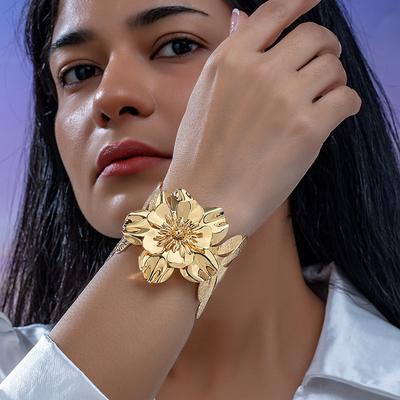 Fashion Women's Hoop Flower Bracelet Bracelet For Ladies