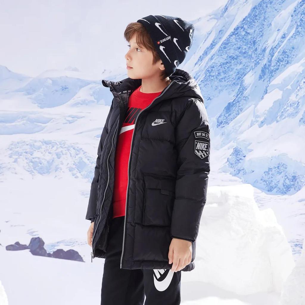 Nike Kinder Daunenjacken mit Kapuze Moderat (Unisex) Daunenjacken NY2142013GS 002
