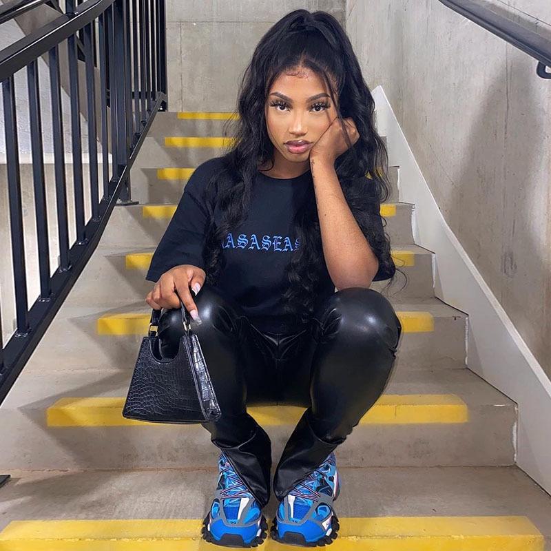 2022 модные осенне-зимние женские брюки из искусственной кожи — фото 7