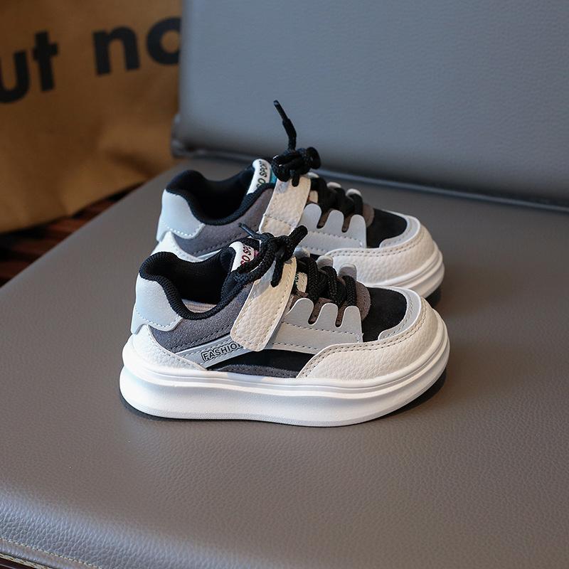 2025 Autumn New Kids Sneakers Fashion Versatile Girls' Shoes Simple Child Thick Soled Casual Shoes Anti Slip Girls Board Shoe