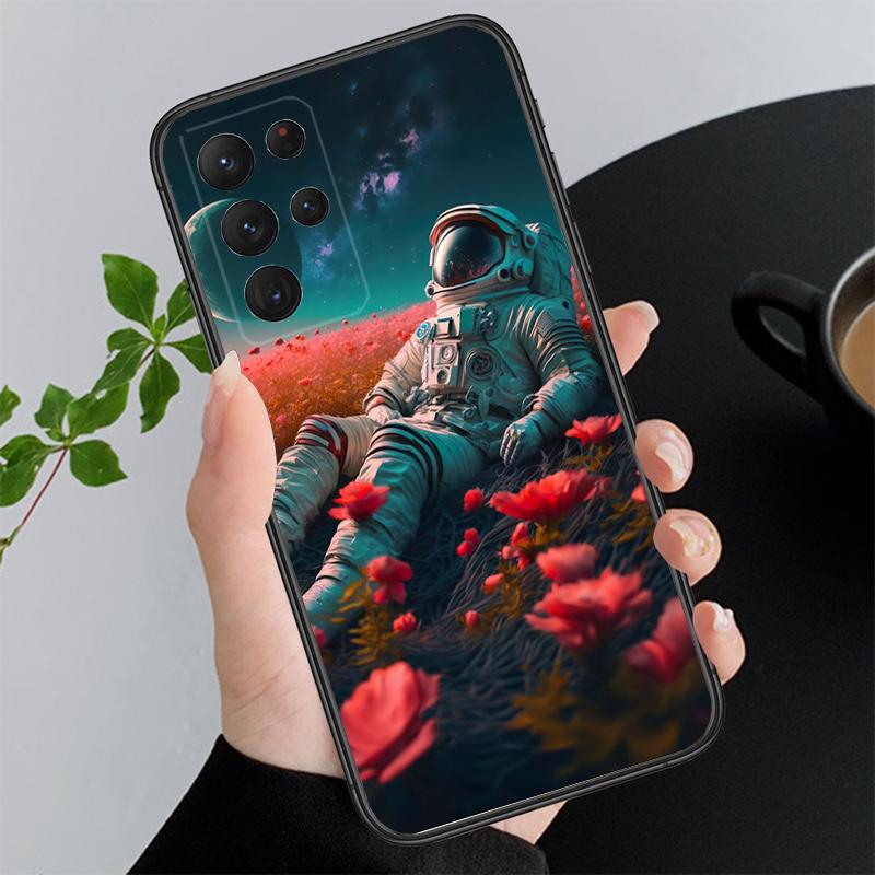 

Чехол для телефона с изображением астронавтов в цветочном поле для Samsung S24 S23 S22 S21 S20 Ultra S20 S22 S21 S23 S20 FE S24 Plus S24Ultra