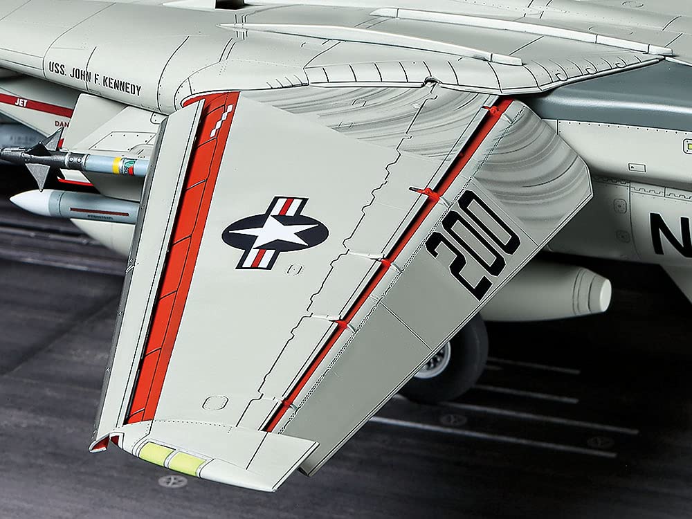 Tamiya 1/48 Masterpiece Aircraft Series No. 122 Grumman F-14A Tomcat (Late Model) Launch Set Plastic Model Kit 61122