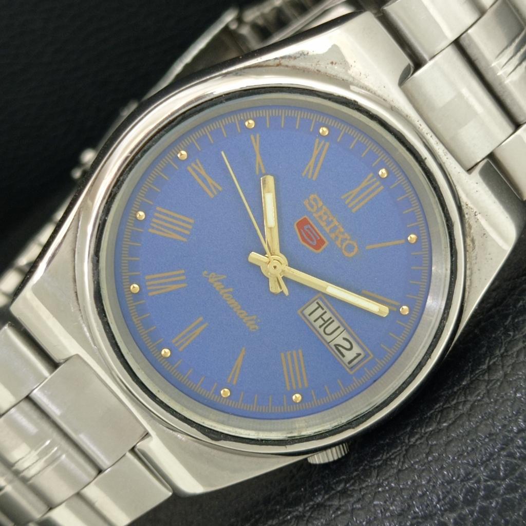 GENUINE VINTAGE SEIKO 5 AUTOMATIC 7009A JAPAN MENS BLUE DIAL WATCH a708791-1