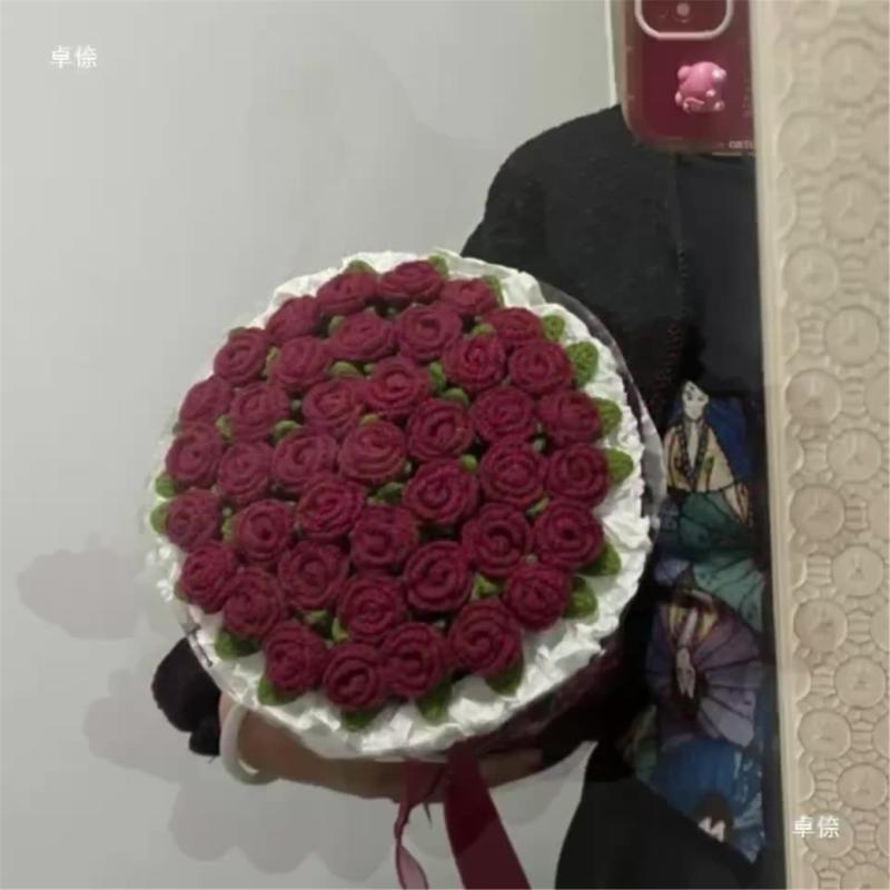 DIY Knitted Rose Flower Blanket Lovely Floral Throw Perfectly for Living Room Bedroom Decoration and Mother's Day Gift