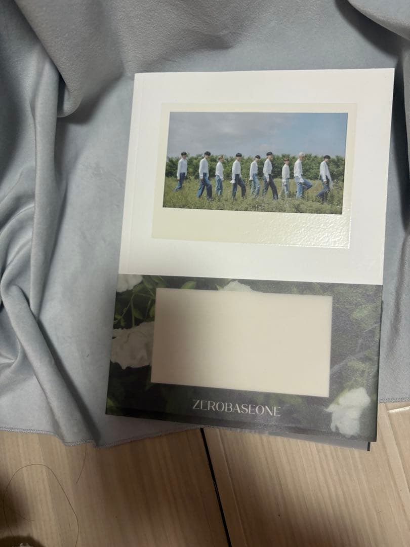 [USED] ZEROBASONE Photobook