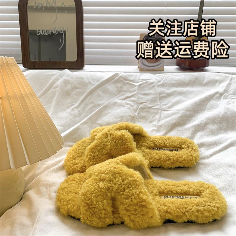 [Uncle Shoes] Comfortable Autumn and Winter Retro 2025 Flat-bottomed Maternity Feeling New Slippers for Women To Wear French Hair Drag Height