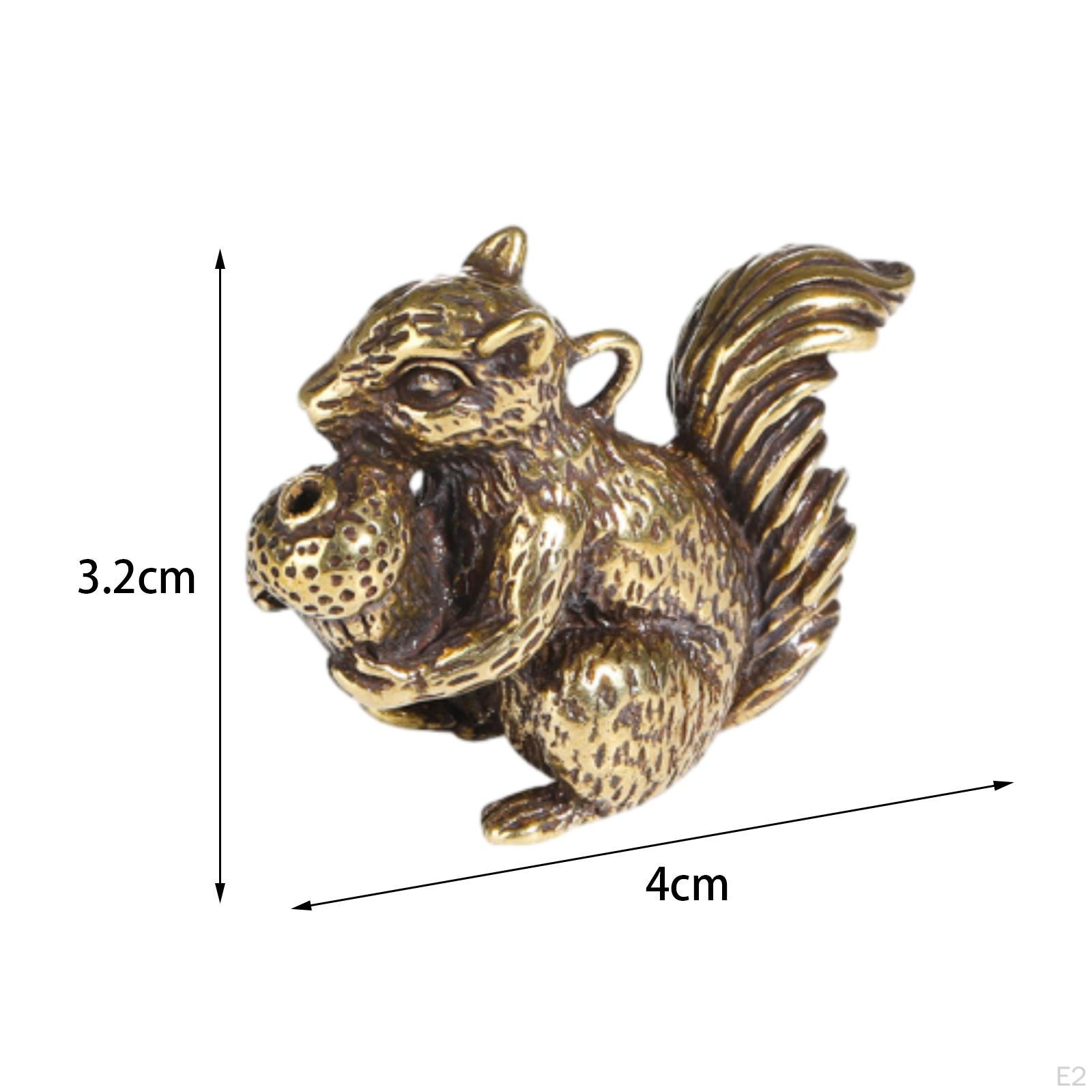 Латунная фигурка белки — фото 2