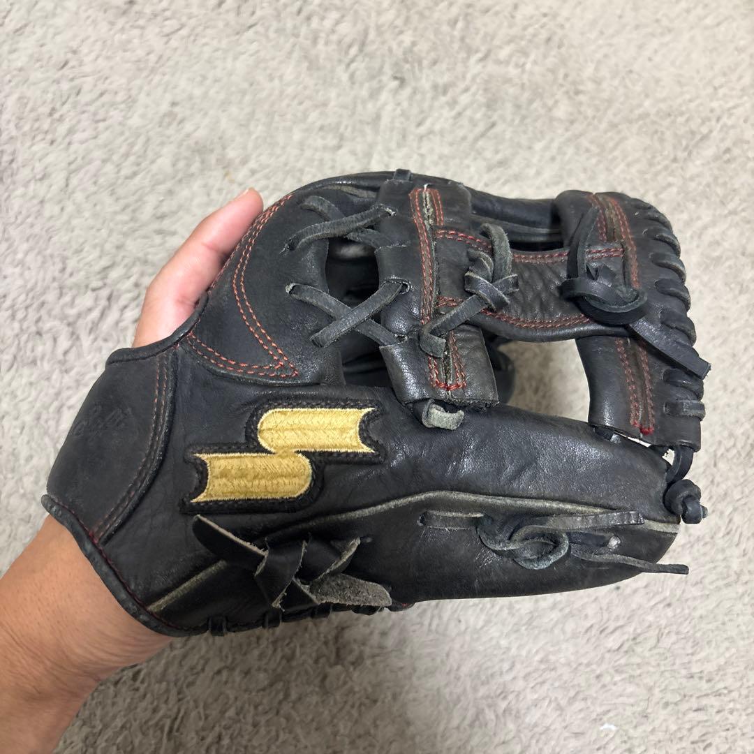 Used SSK Soft Baseball Gloves Black for Lower Elementary School Students