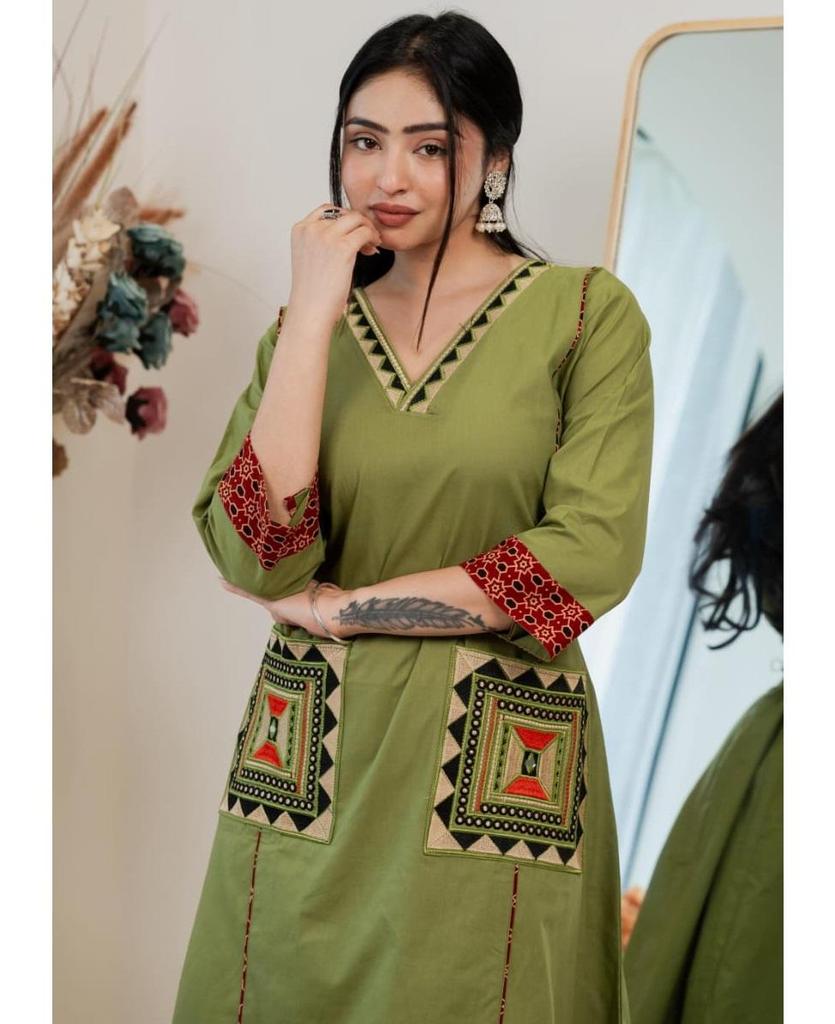 Women Party Wear Cotton Embroidered Kurta Pant Set Indian Bollywood Top Tunic Kurti Dress