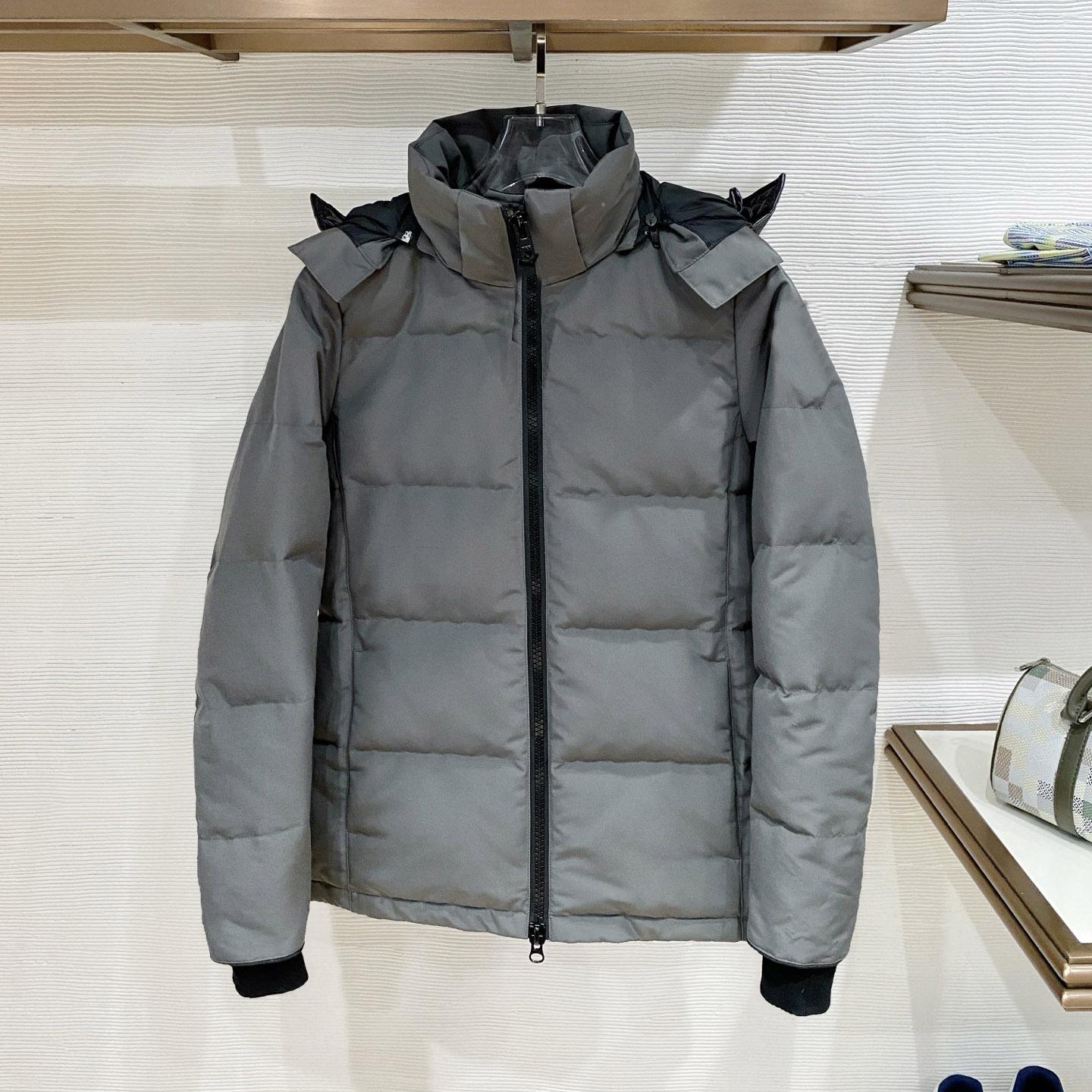 Chelsea Whitehouse Women`s Canadian Goose Down