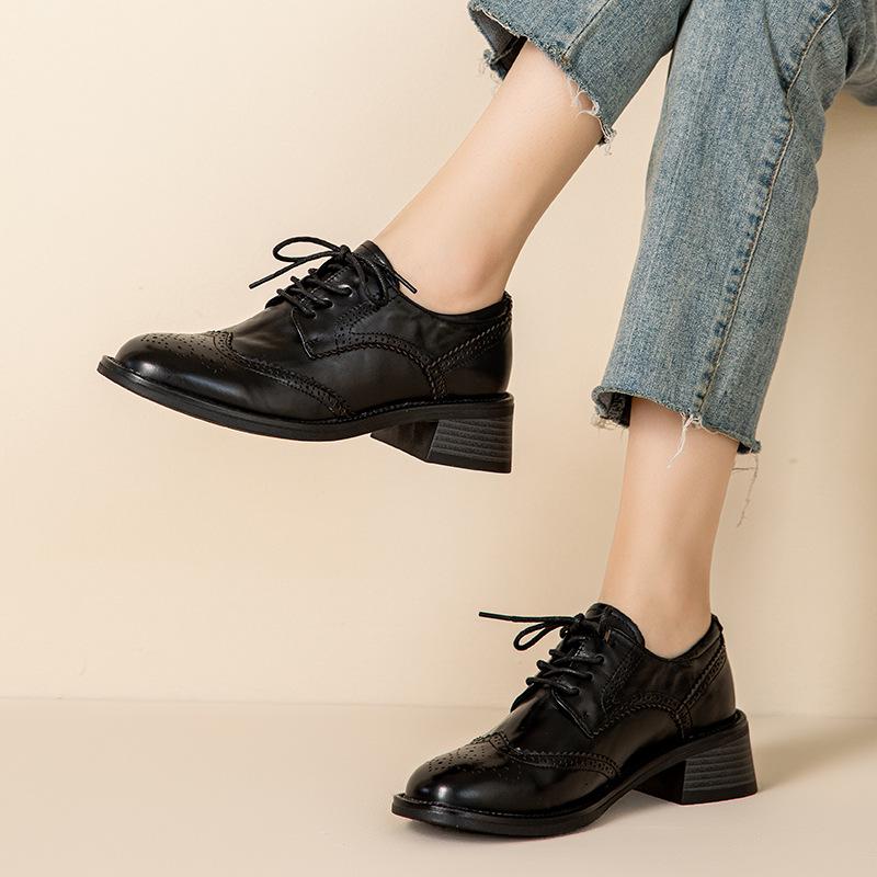 2025 Women's Winter Round Toe Lace-Up Low Heel Modern Retro Shoes