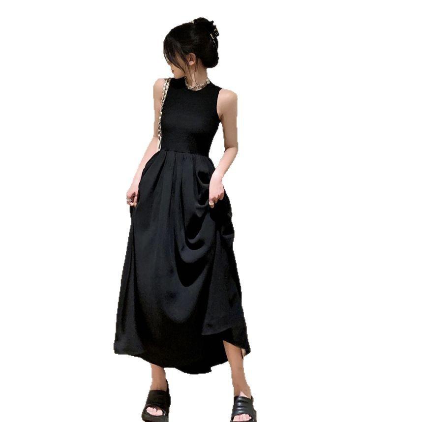 2026 new French retro chic waist long dress temperament sleeveless design back hollow dress women