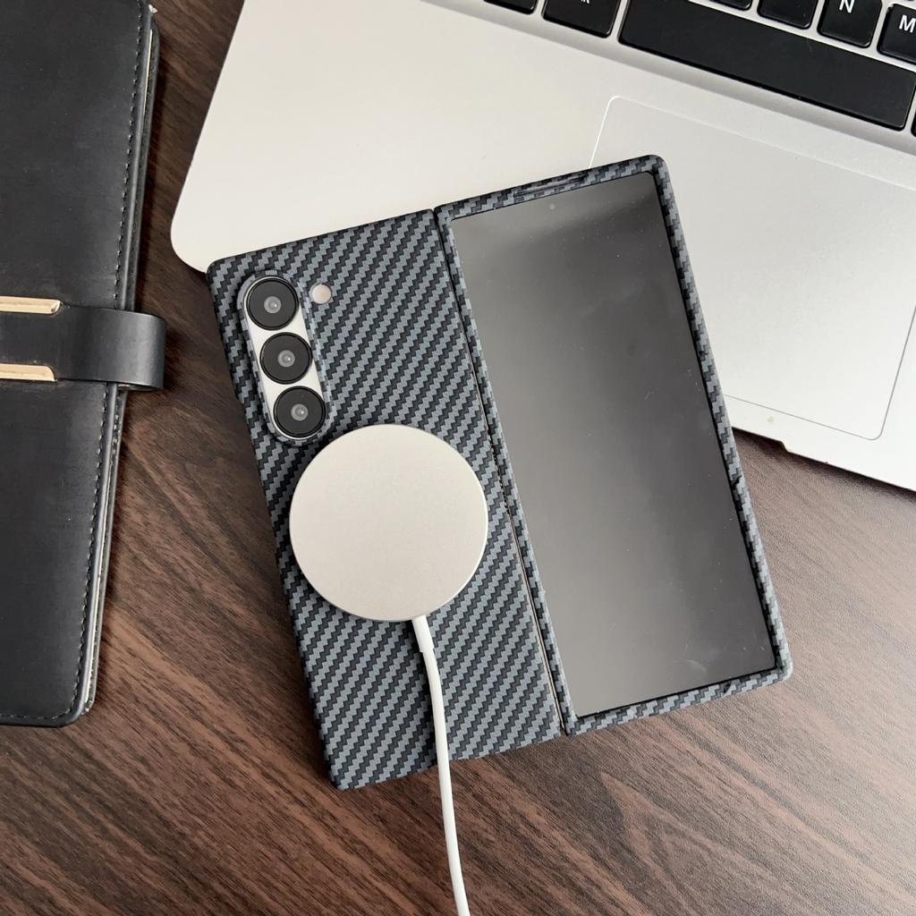 Étui de téléphone en cuir fibre de carbone pour Magsafe pour Samsung Galaxy Z Fold 7 6 5 4 3 5G Housse de protection de chargement sans fil magnétique