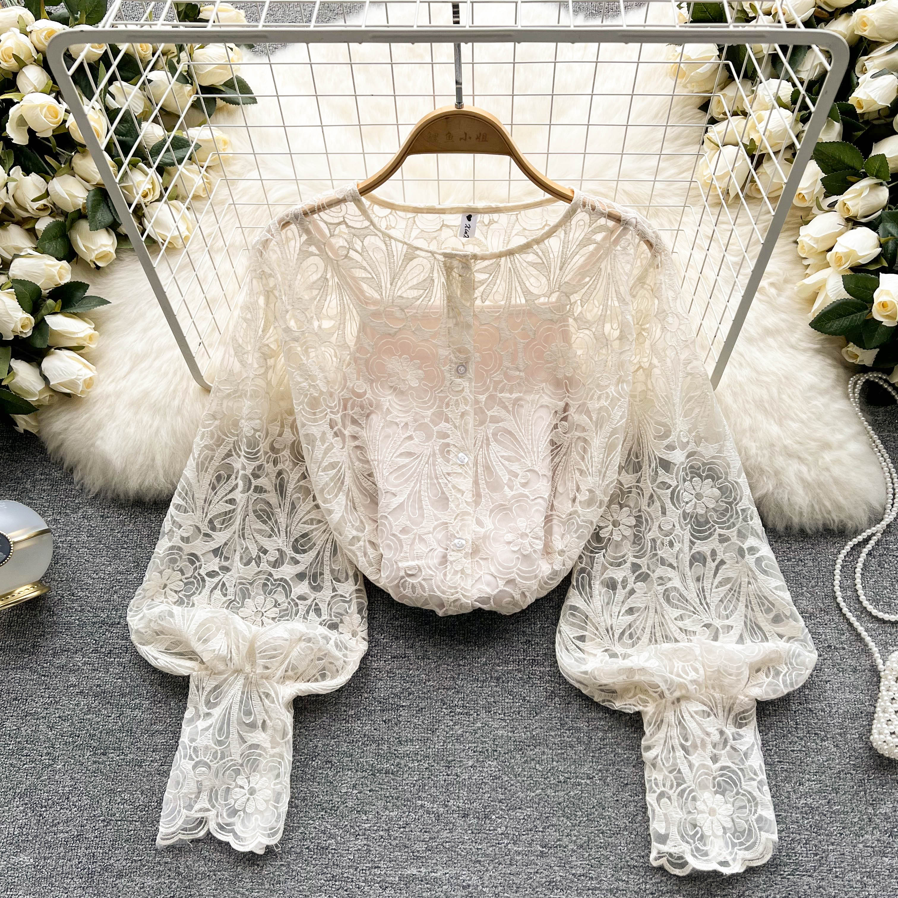 

RUGOD 2022, весенняя новая сетчатая кружевная нижняя рубашка с вышивкой, женская рубашка с длинными рукавами, темпераментный и универсальный топ в иностранном стиле