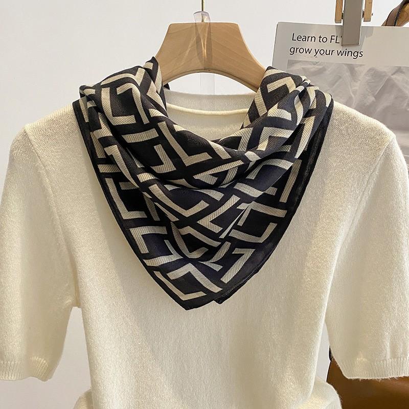 

Cotton Bandana Head Scarfs Women Handkerchief Neck Scarves Female 70*70cm Luxury Paisley Print Headband Soft Neck Scarves Ladies 68 68cm