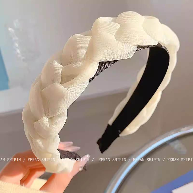 Women's Wide Edge White Sponge Headband - Stylish, Comfortable, Low-Pressure Hair Accessory