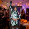 Halloween Cosplay Costume Sponge Suit With Statue Of Liberty Frame For Adult And Kids Party