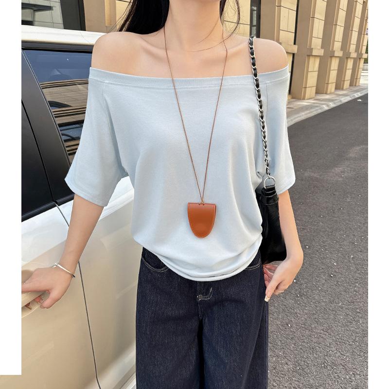 Tricou alb cu mânecă scurtă de lungime unică pentru femei În vară Nou Larg Fată Hot Simplu Mânecă jumătate Slim și Top cu umeri alunecoși