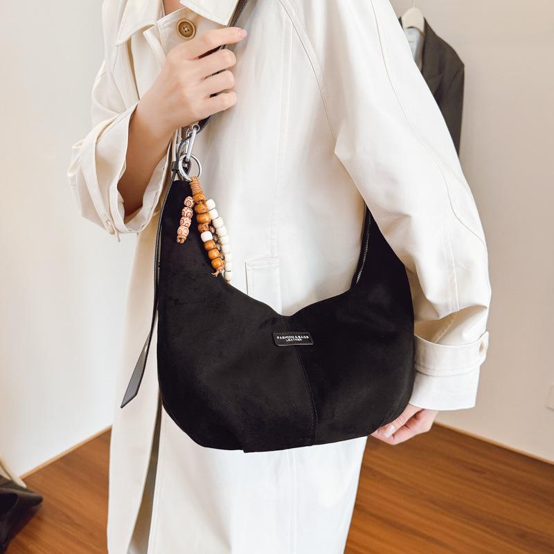 Suede bag women's large capacity 2025 new autumn and winter casual retro shoulder messenger bag commuter dumpling bag