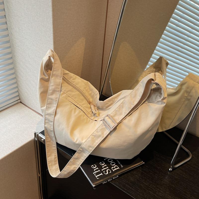 Crossbody Bag Lightweight Nylon Dumpling Bag Women's Versatile Large-capacity Class Bag Casual Simple Fashion Shoulder Bag