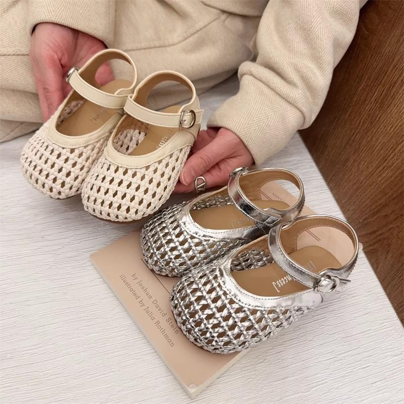 Youth Style Shoes Girls Sandals With Mesh Weave Design Closed Toe Soft Rubber Sole Princess Style Slip-On Shoes Kids