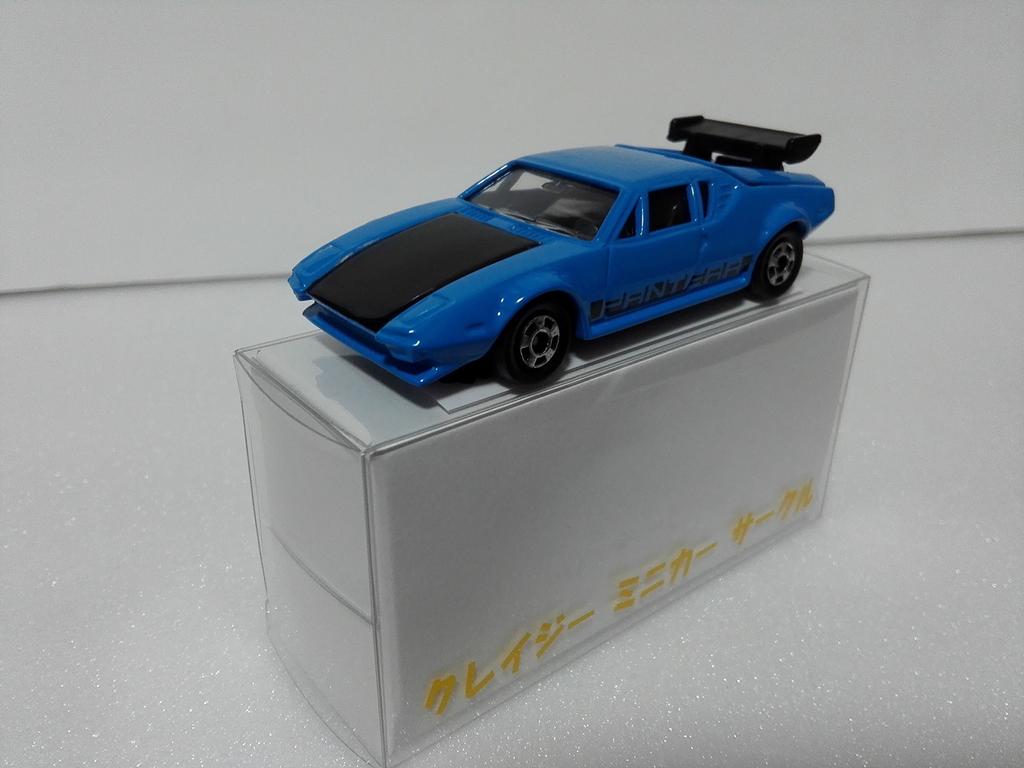 Bez krabičky Vyprodaná Tomica Anniversary II De Tomaso Pantera Můj obchod s průhlednou vitrínou CMC Sklad Amazon doprava (modrá, černá)