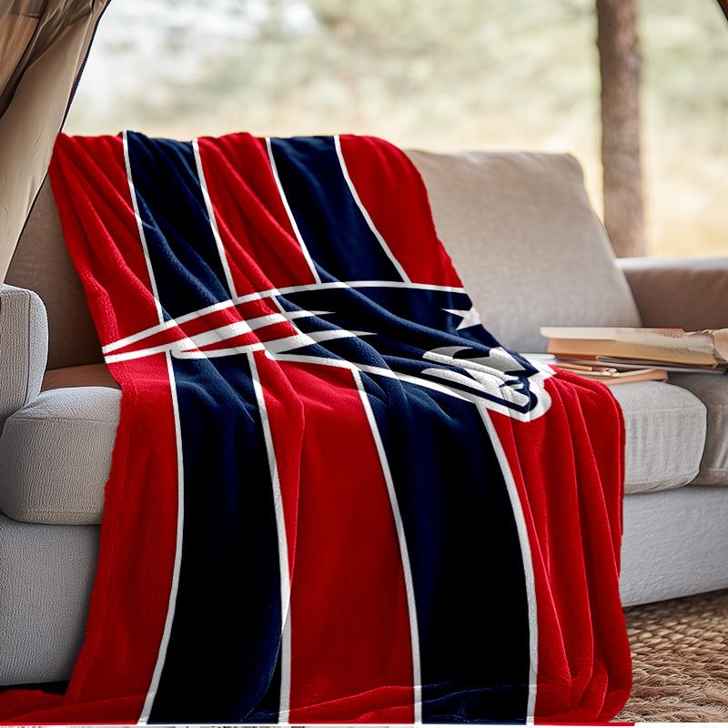 Patriots Team Spirit Blanket Outdoor Flannel Blanket for Camping, Hiking, Garden Parties, Picnic Essentials,gift for family and friends