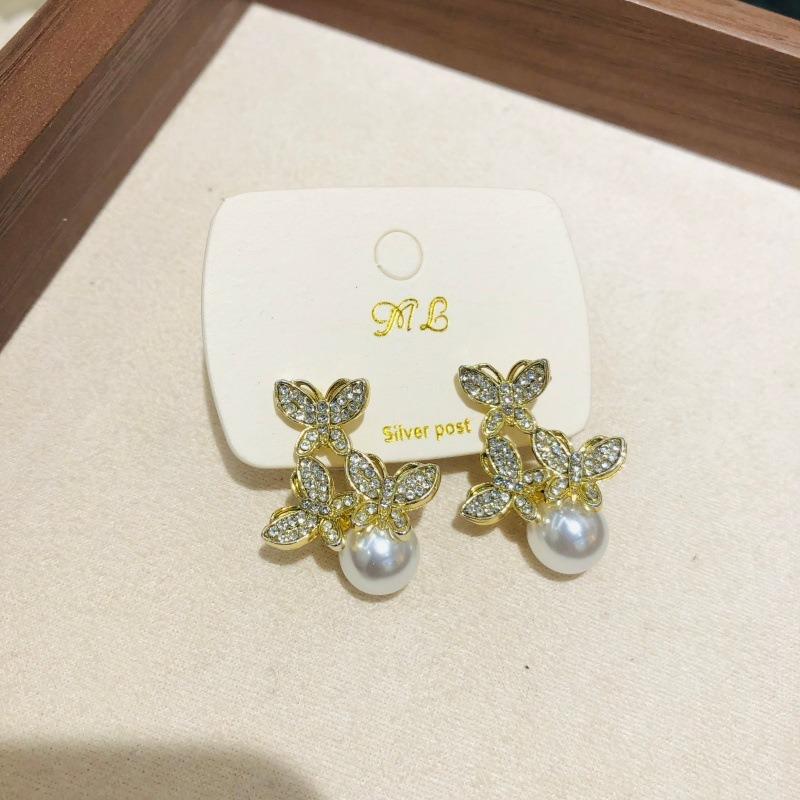White Pearl Earrings for Women Elegant Shiny Zircon Flower Plant Stud Earrings Dinner Party Female Gift