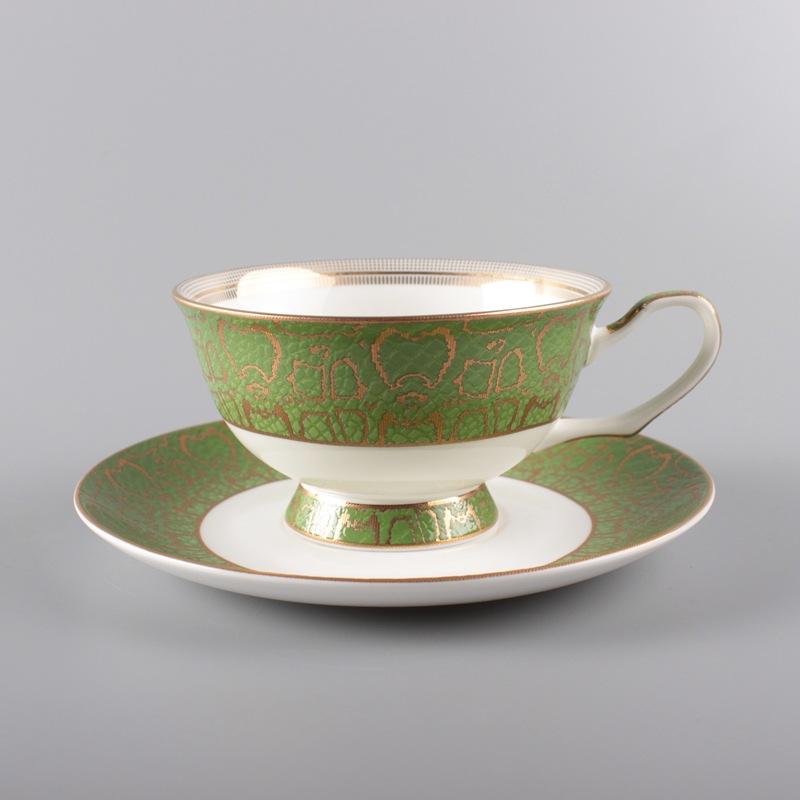 1 conjunto de xícaras de chá de porcelana de osso vintage, xícara de café com padrão de flor de cerâmica requintada com acabamento dourado, decoração de mesa e jantar