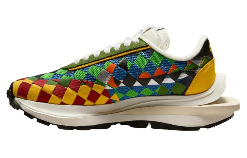 

Sacai X Jean Paul Gaultier X Nike Woven Green Gusto DR5209-300 42