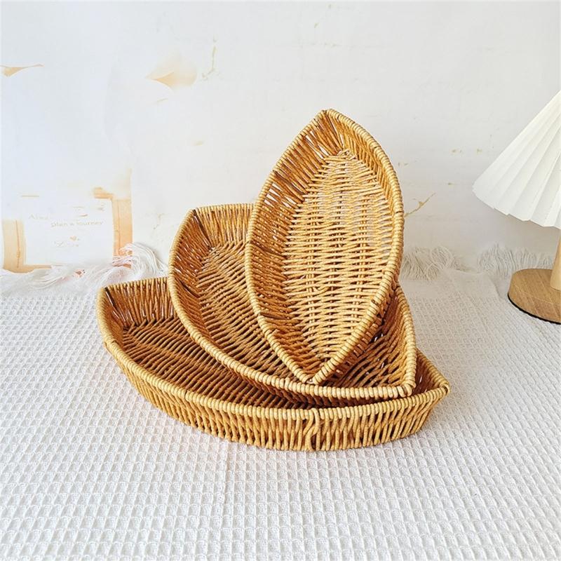 Convenient Fruit Plate Imitation Rattans Leaf Shaped Vegetable Tray Snacks Dish Multipurpose Basket for Everyday Use