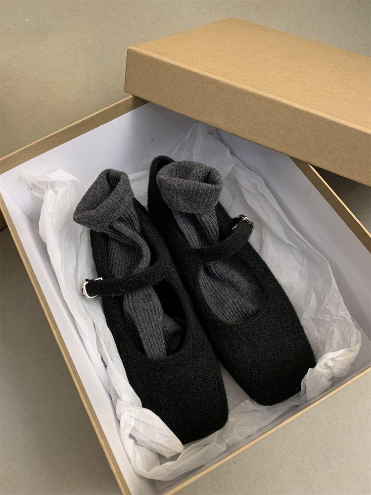 

High-end fluffy cotton shoes autumn and winter new flat-bottomed light-mouth single shoes retro temperament Mary Jane shoes 35 чёрный