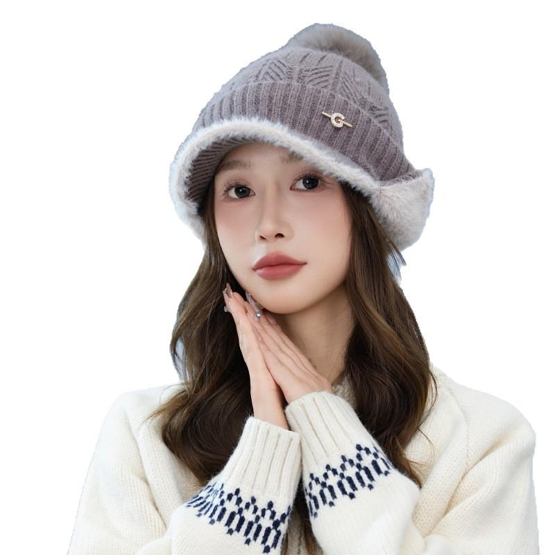 New Autumn and Winter Style Two Color Breasted Ear Protection Hat  Outdoor Plus Velvet Thickened Cold and Warm Hat  Small Wool Hat  Face Showing