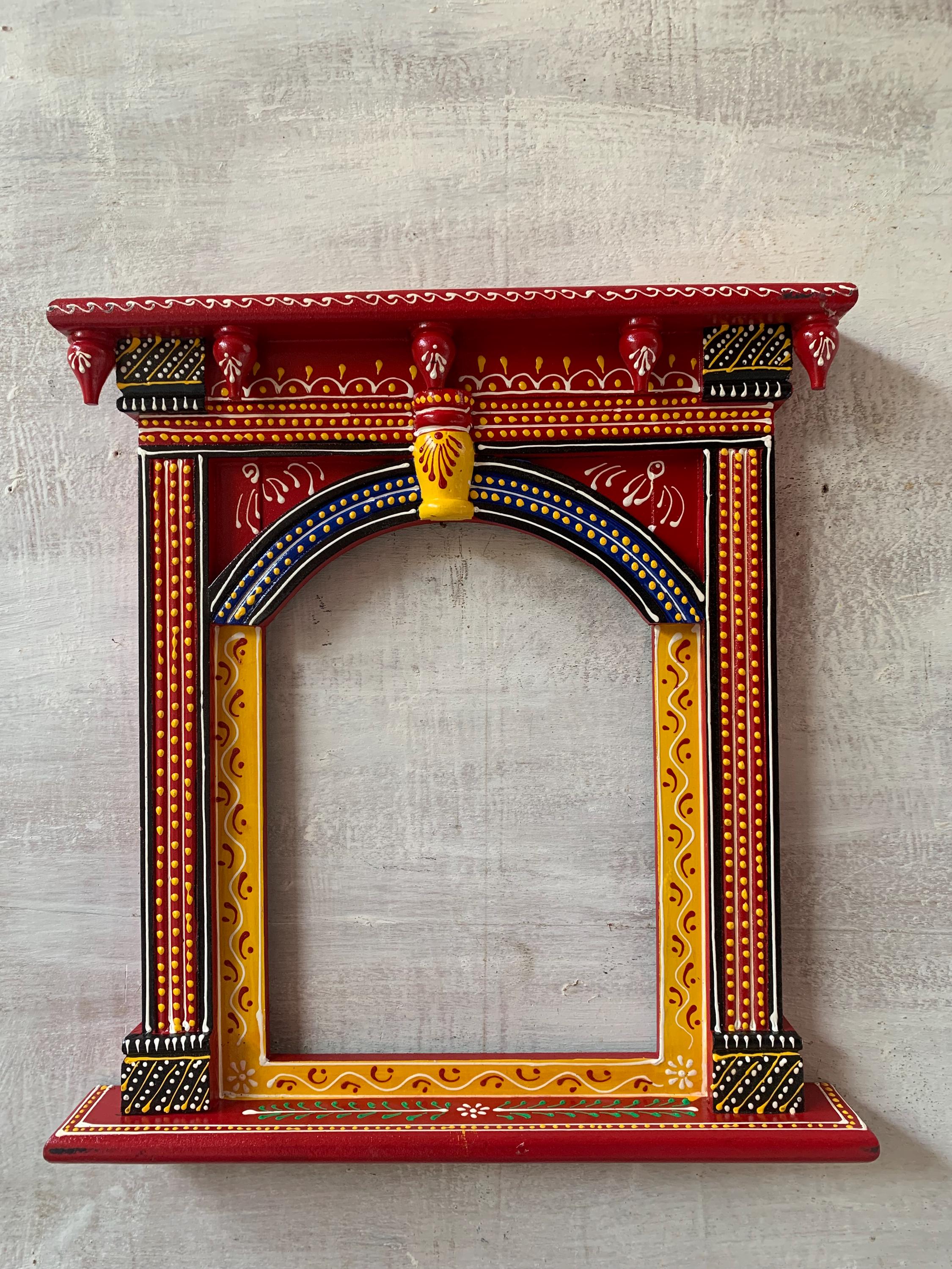 

Hand-Painted Wooden Jharokha Frame: Indian Wall Decor разноцветный
