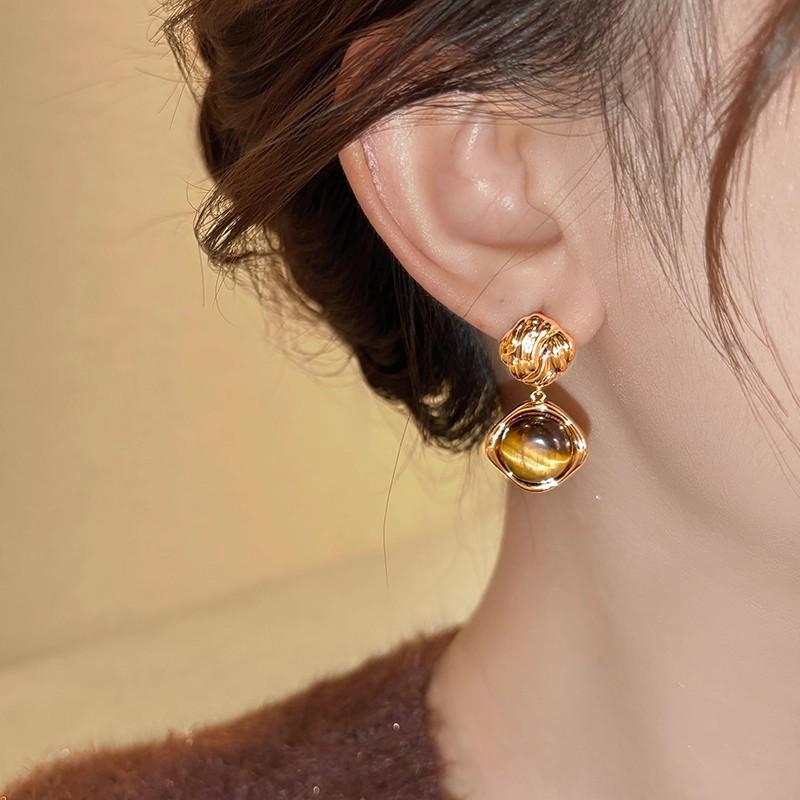 Maillard Tiger's Eye Stone Square Earrings Women's Light Luxury Temperament High-end Earrings Fashion Versatile Personalized Earrings