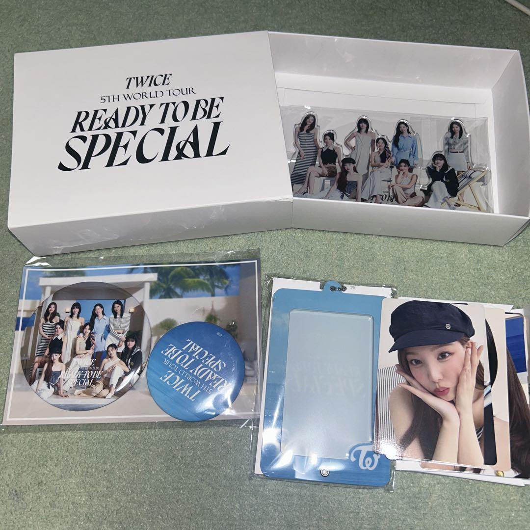 

[USED] TWICE READY TO BE SPECIAL Upgrade Bonus