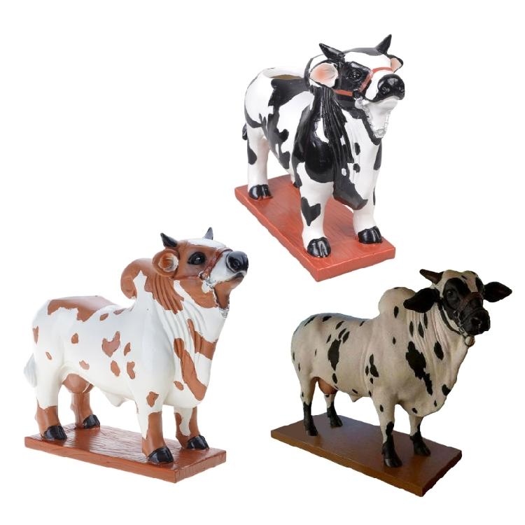 Kreativer Stierform Spirituosen-Dispenser für Bar Weindekantierer Handgefertigte Harze Tierskulptur mit stabilem Holzsockel