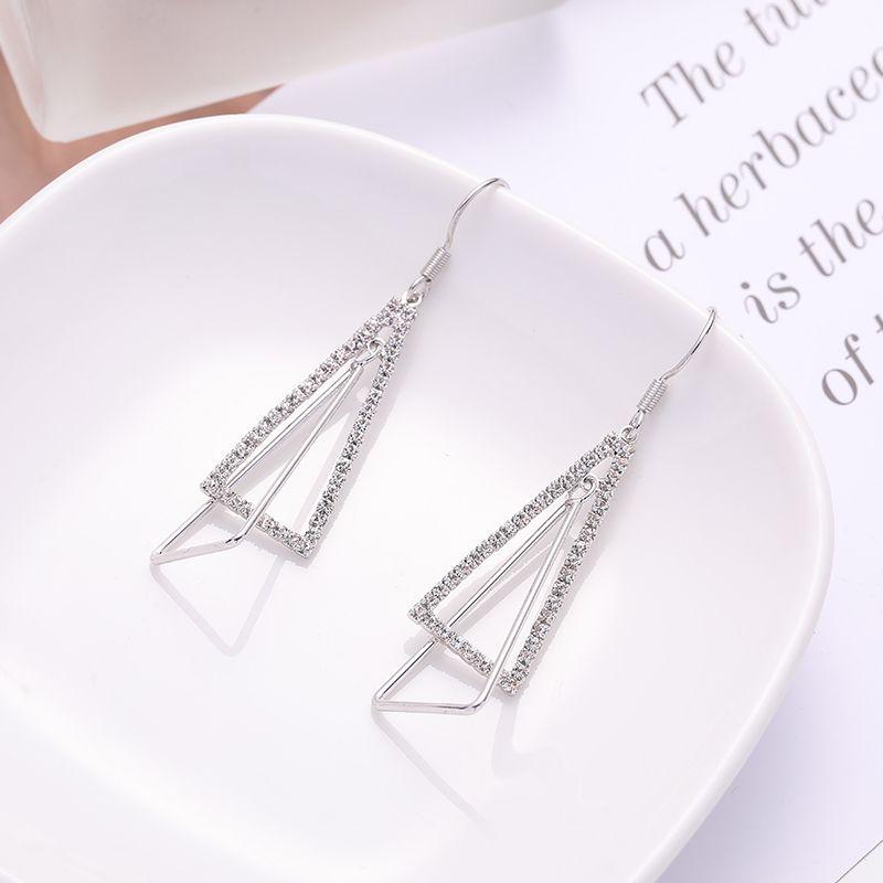 

K-style Women s Fashion Net Red Face Slimming Anti-Allergy Earrings Geometric triangle earrings silver white