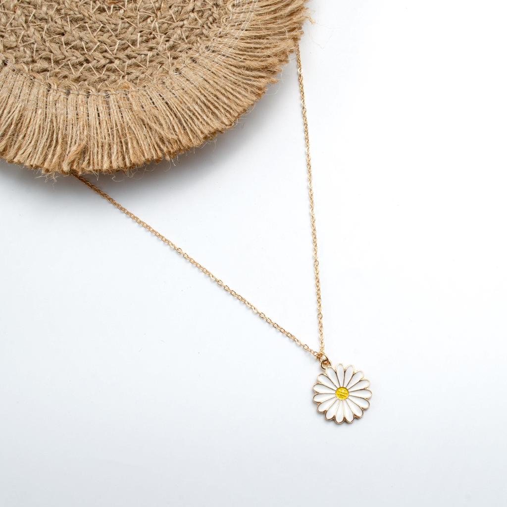 Daisy Flower Necklace Gold Plated Boho Choker