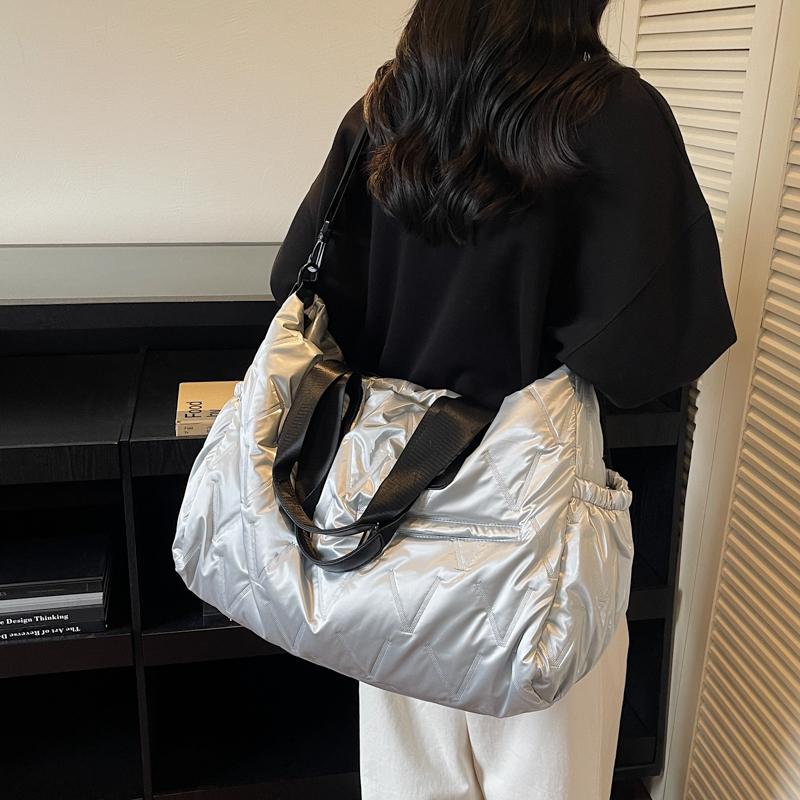 Modische Damen-Reise-Tragetasche, Großes Fassungsvermögen, Winterliche Damen-Handtasche, Geeignet für Sport Yoga, Reisen, Tägliche Reise,