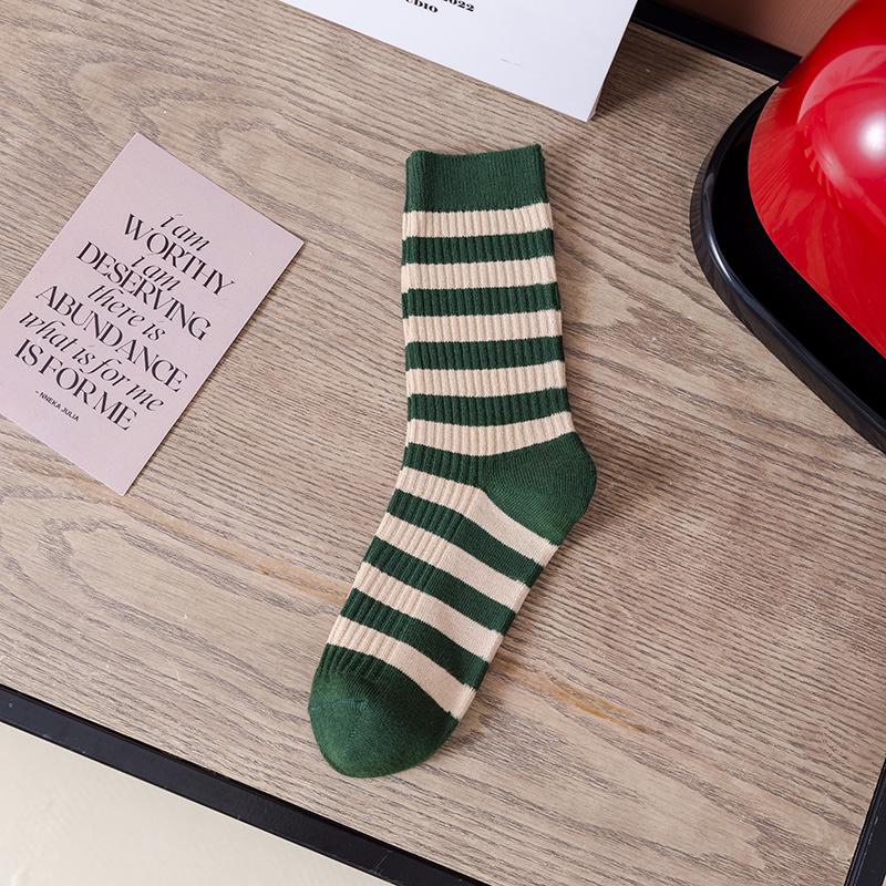 Women's Retro Striped Mid-Calf Socks - Spring & Autumn Collection