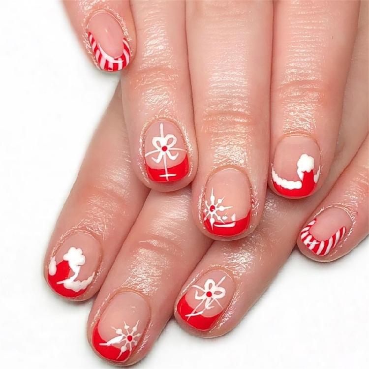 

24PCS Artificial Nail Winter Snowflake Bows Design Artificial Nail For Professional Daily Use 1