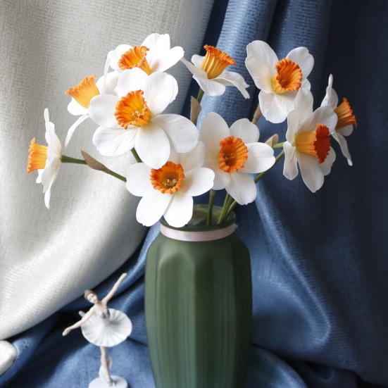 Artificial Daffodil Flowers 14.9 Inches Faux Narcissus Flower Spring Fake Flower Arrangement for Home Wedding Indoor Decor