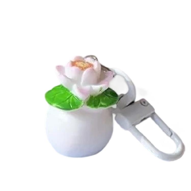 Artistic Resin Keychain With Realistic Miniature Plant Design Multifunctional Decoration For Backpacks Keys Or Gift Boxes