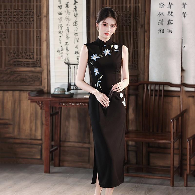 Black Embroidered Sleeveless Cheongsam Dress Women 2026 Modern Chinese Style Long Qipao Casual Elegant Occasions Small
