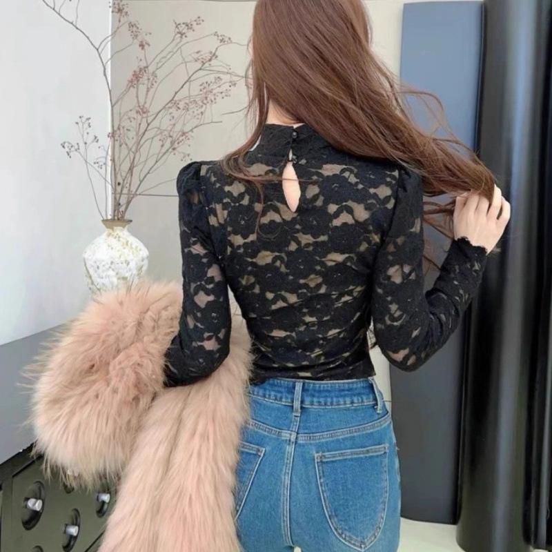 Autumn and Winter Style, with A Bra, Sexy Halter, Stand-up Collar, Lace Top and Velvet Base Layer for Women