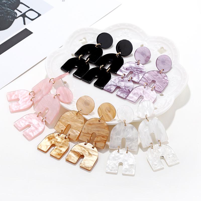 Bijuterii noi populare europene și americane, cercei acrilici lungi personalizați în formă de potcoavă