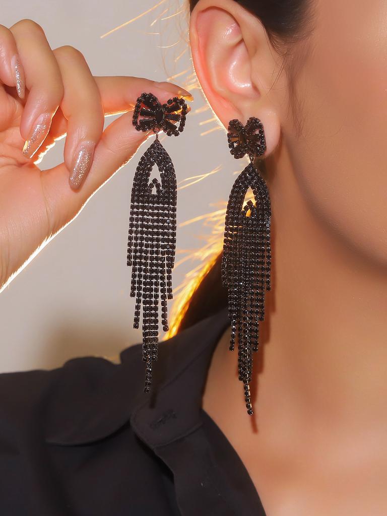 Stylish black electrophoresis long fringed earrings