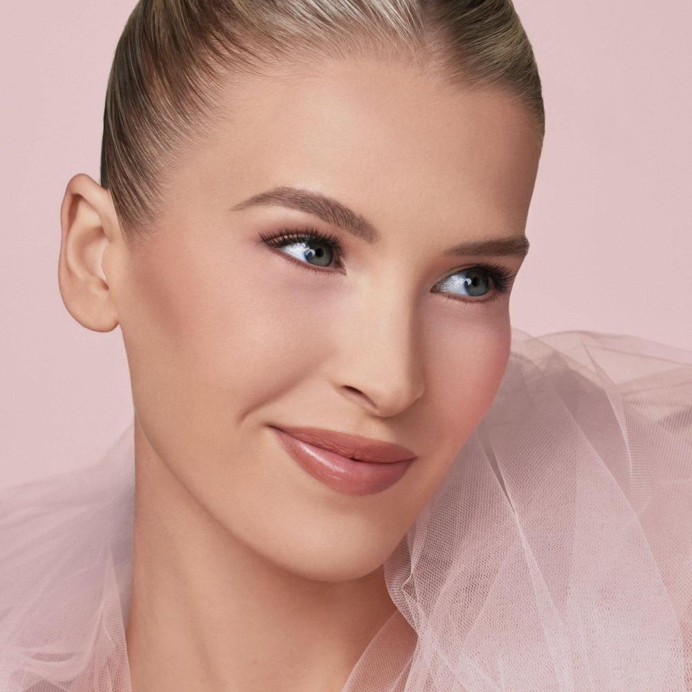 Poudre libre fixatrice pour le soin de la peau Polite Society More Than A Pretty Powder 0,3 oz