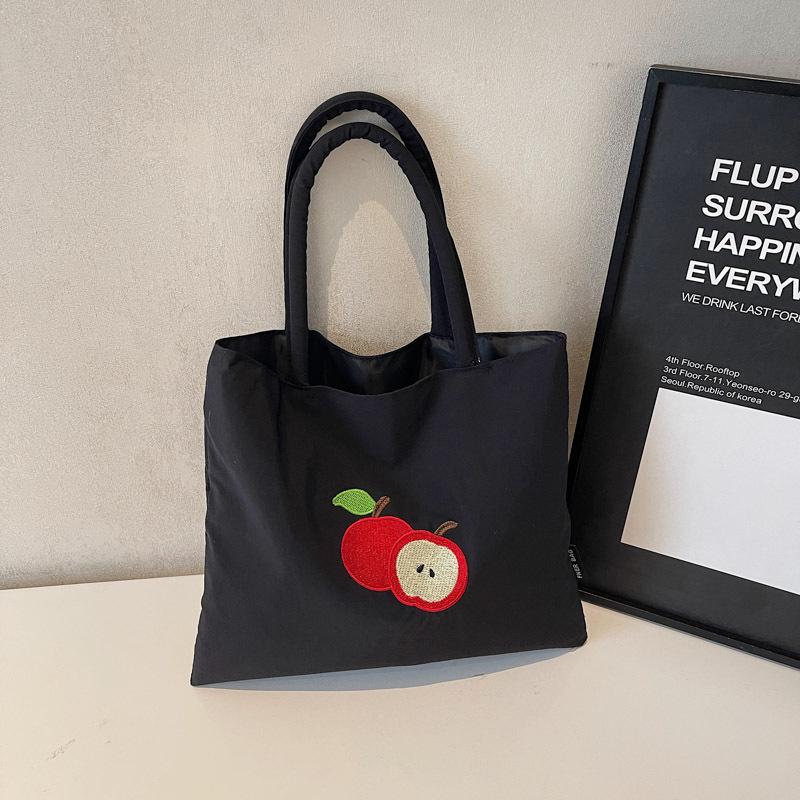 New personalized bag 2025 cute casual simple fashion foreign style tote bag literary style college student shoulder bag